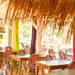 Confort Avec Terrasse Pour 4 Personnes à - Api-1-52-1098 * Piriac-sur-Mer