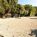 Campsite Confort Avec Terrasse Pour 4 Personnes A - Api-1-52-1098 *
