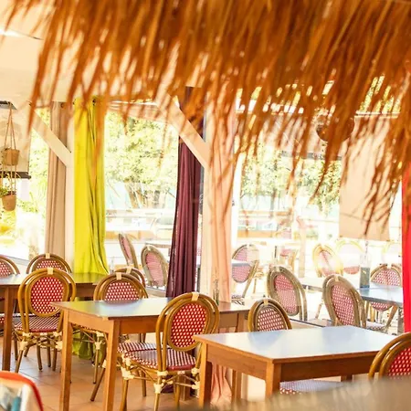 Confort Avec Terrasse Pour 4 Personnes A - Api-1-52-1098 * Piriac-sur-Mer